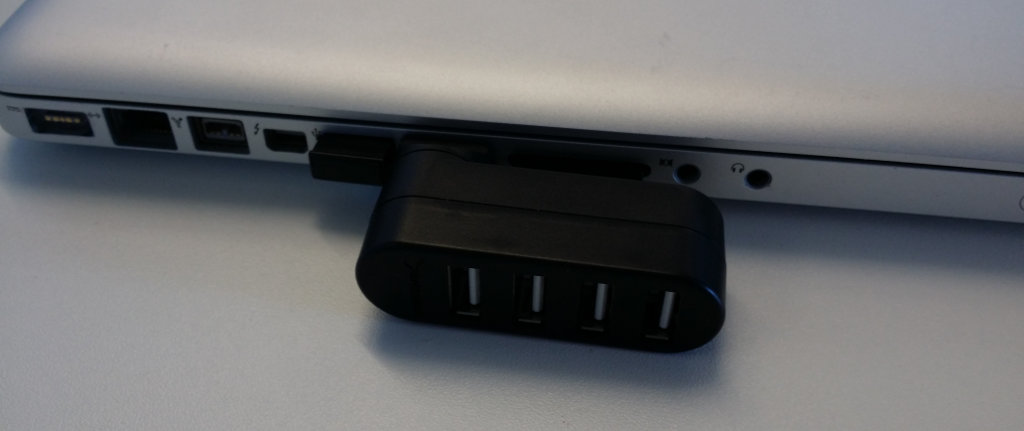 Sabrent 4 Port Hub - right
