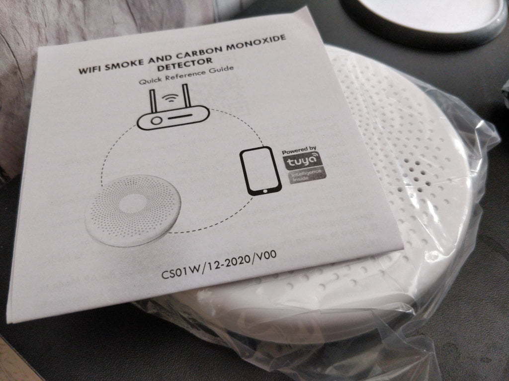 Smoke detector and instruction manual.